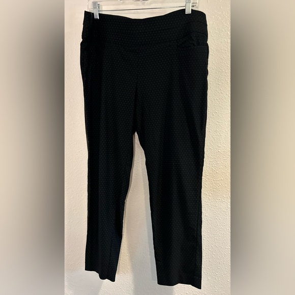 Maurices Black Polka Dot Pattern Cropped Pants Size Large Regular - Picture 1 of 6